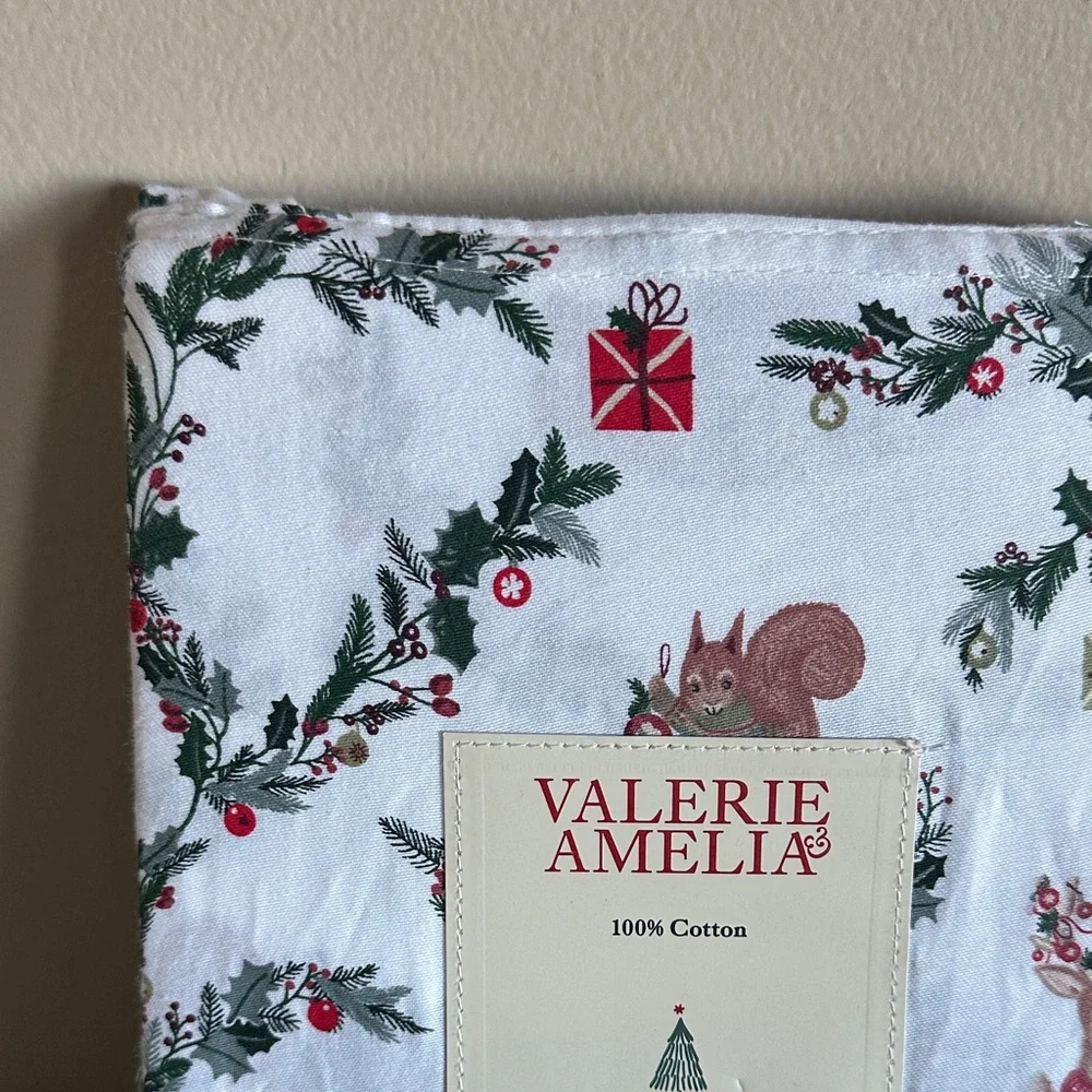 Valerie & Amelia Holiday Christmas Pillowcases Standard Reindeer Teddy Bear 🧸